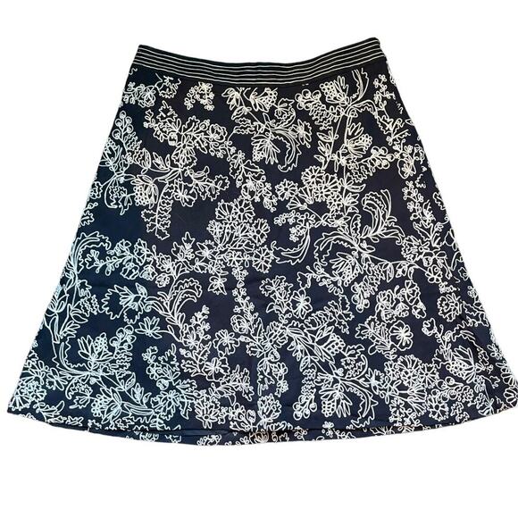 Ann Taylor Navy Blue Embroidered Career A-Line Skirt Size 6 - Picture 1 of 7